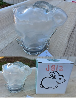J812 - Bunny Glass Jar Air Tight Container White